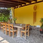 بيت للعطل Charme Rustico Con Ampio Giardino E Piscina كارارا